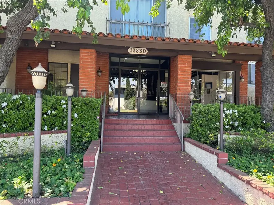 12830 Burbank #307, Valley Village, CA 91607 - #2
