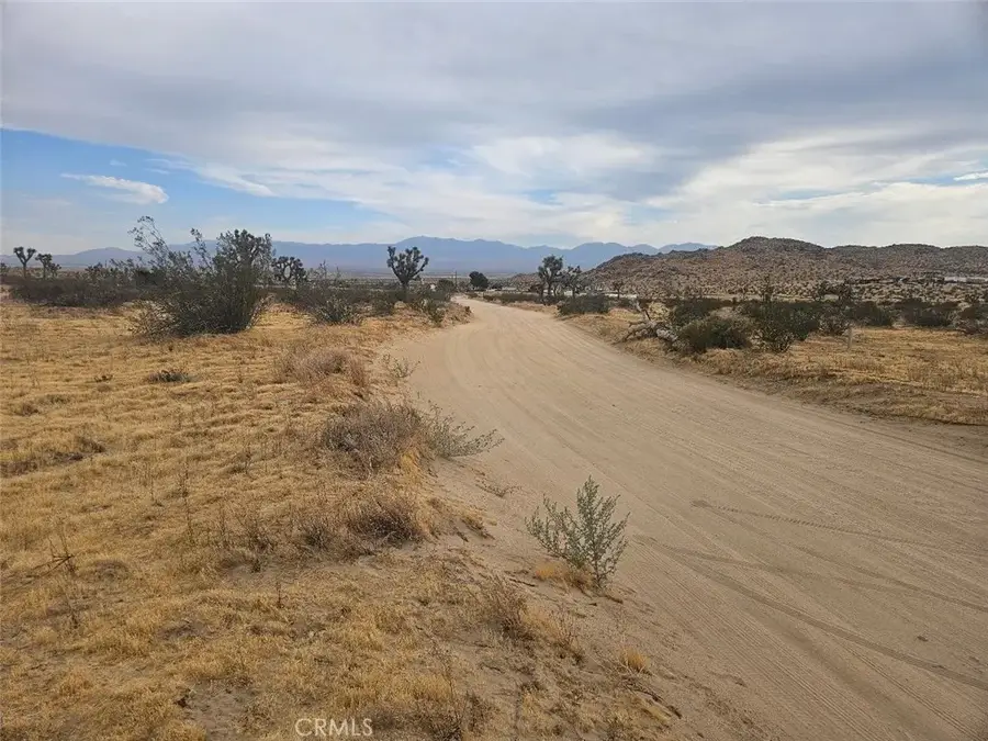205 E Avenue J4, Lancaster, CA 93535 - #2