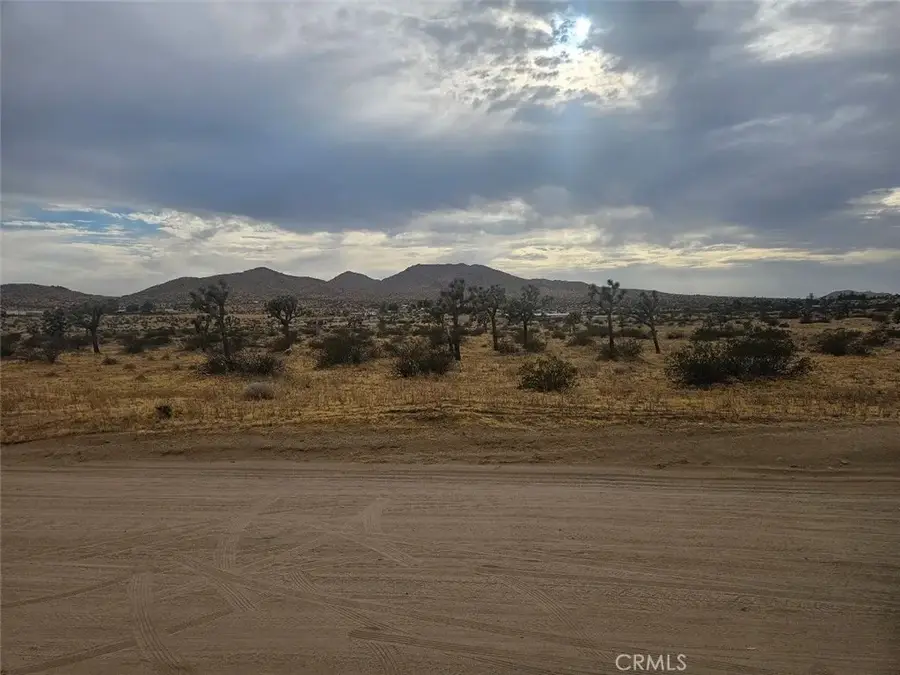 205 E Avenue J4, Lancaster, CA 93535 - #3