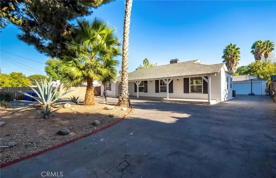 18942 Arminta Street, Reseda, CA 91335 - #2
