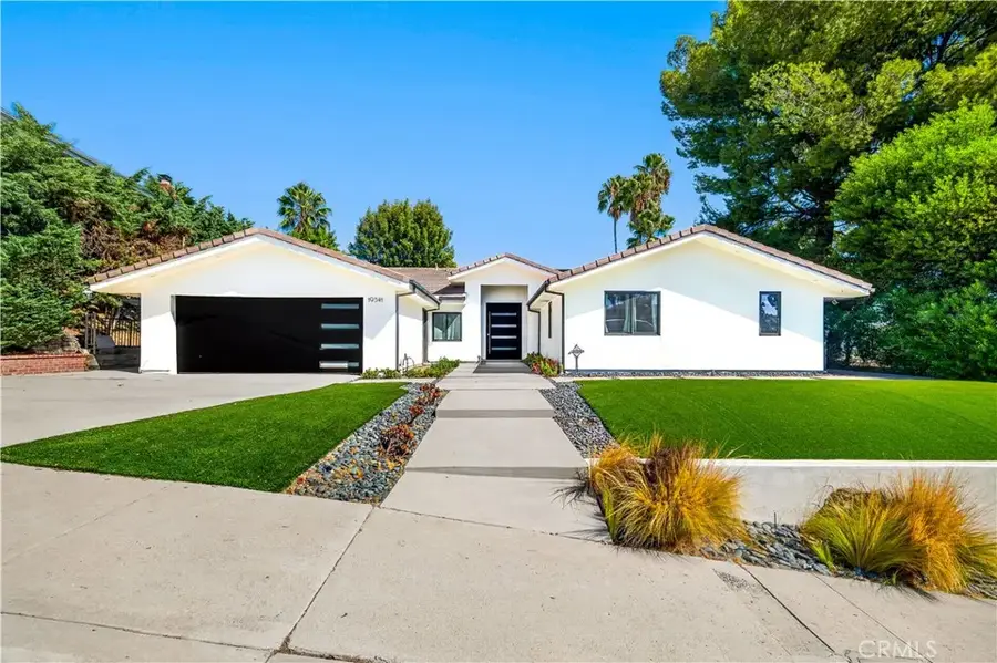 19541 Greenbriar Drive, Tarzana, CA 91356 - #2