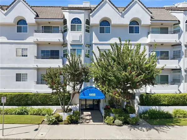 4455 Hazeltine Avenue #208, Sherman Oaks, CA 91423