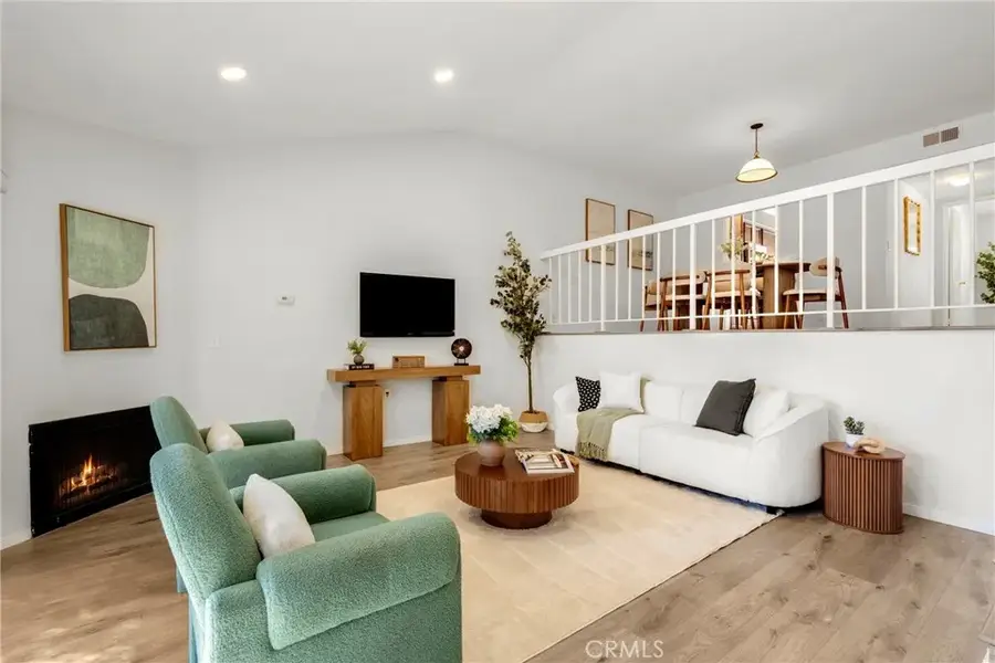 6021 Lindley Avenue #12, Tarzana, CA 91356 - #2