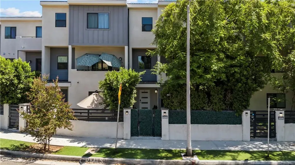8404 Woodley Place, North Hills, CA 91343 - #1