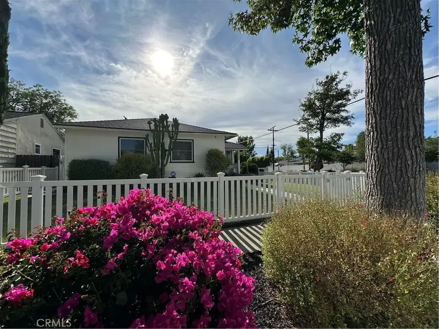 5785 Bertrand Avenue, Encino, CA 91316 - #2