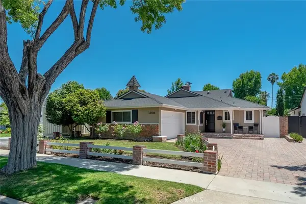 13616 Delano, Valley Glen, CA 91401
