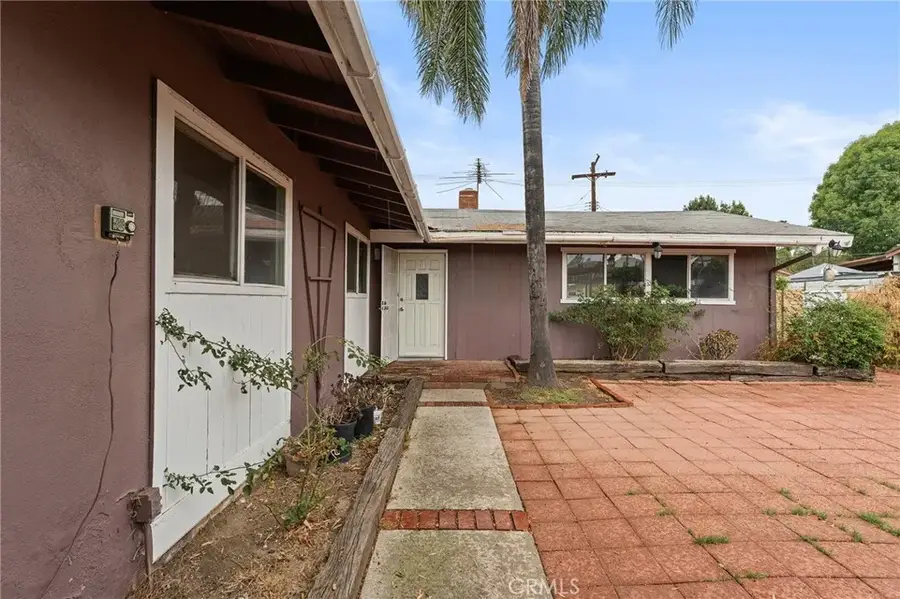 8233 Fallbrook, West Hills, CA 91304 - #2