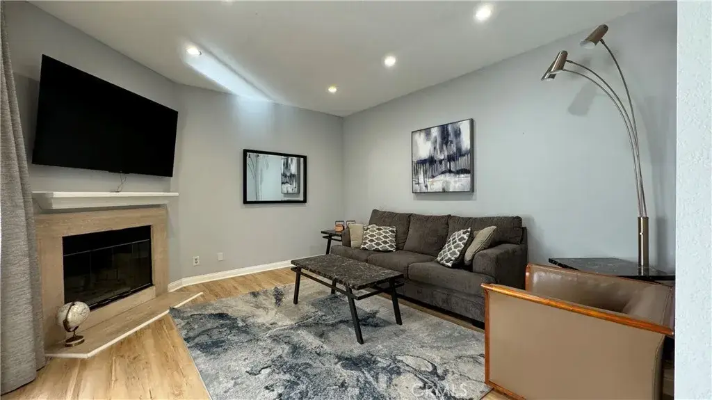 688 Indian Oak Lane #102, Oak Park, CA 91377 - #1