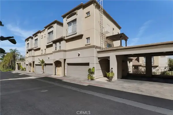5220 Premiere Hills #222, Woodland Hills, CA 91364