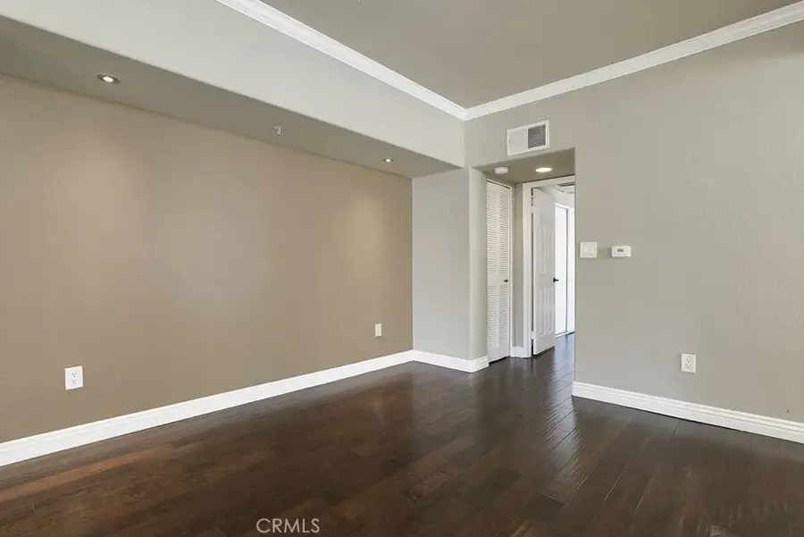 5220 Premiere Hills #222, Woodland Hills, CA 91364 - #3