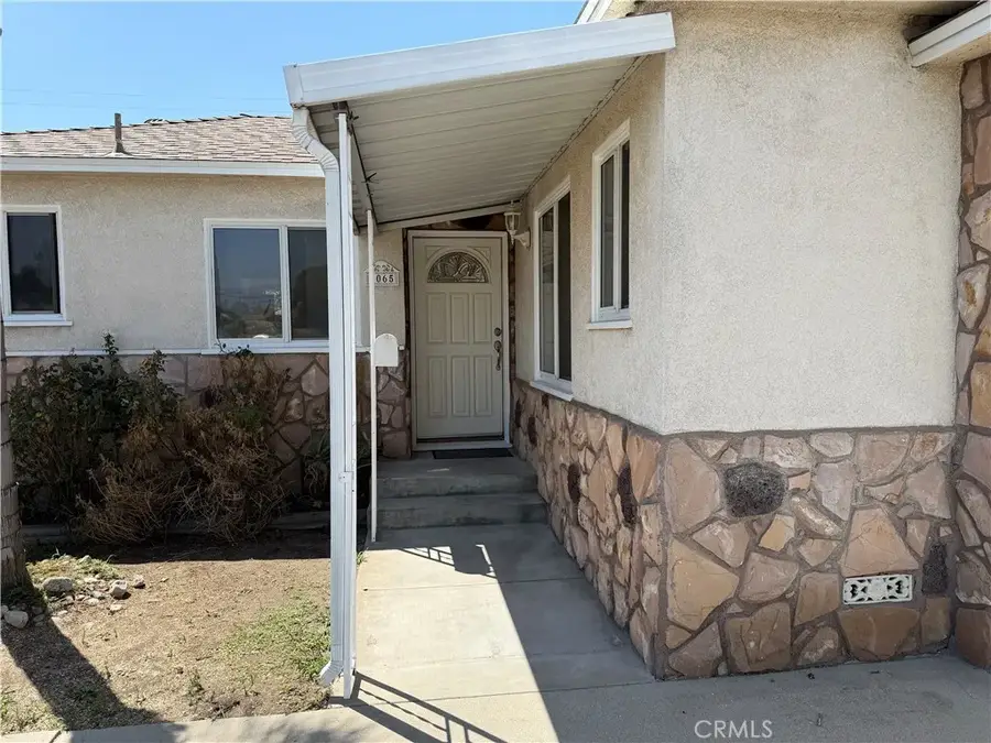 9065 Canterbury Avenue, Arleta, CA 91331 - #2