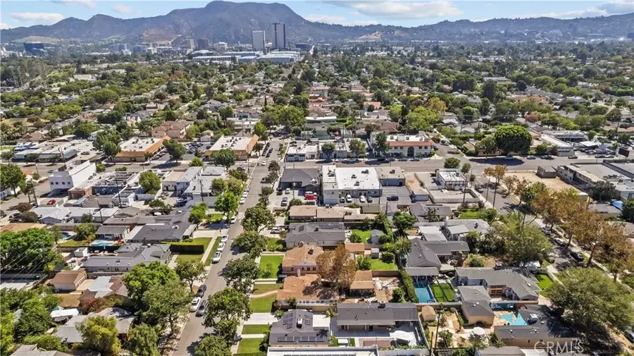 1021 N Pass, Burbank, CA 91505 - #2