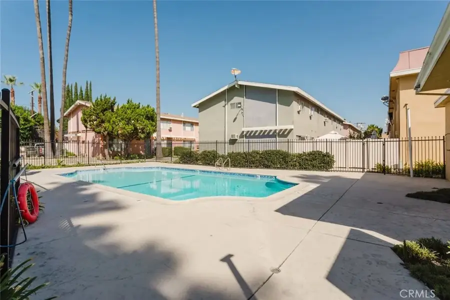 10035 Sepulveda Boulevard, San Fernando Valley, CA 91345 - #2