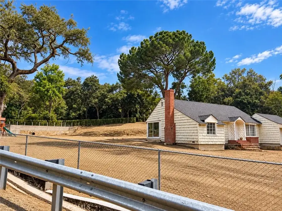 4027 Dover, La Canada Flintridge, CA 91011 - #2