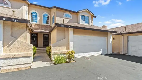 22905 Banyan #228, Saugus, CA 91390