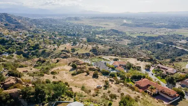 9261 Rocky Mesa, West Hills, CA 91304