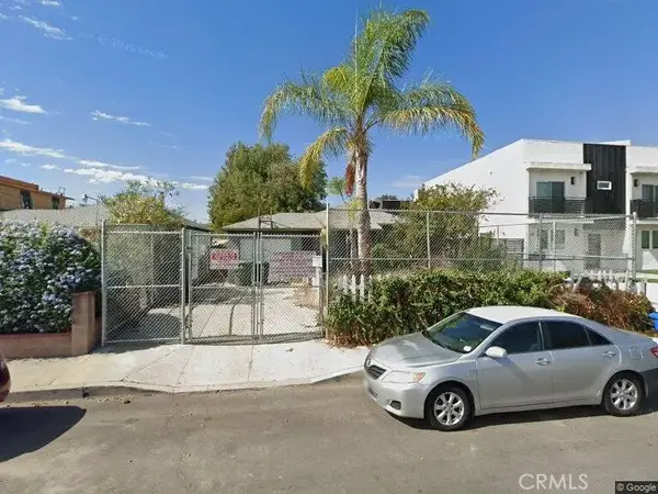 5647 Satsuma, Los Angeles, CA 91601