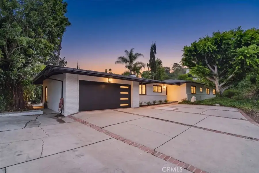 3004 Laurel Canyon Boulevard, Studio City, CA 91604 - #2