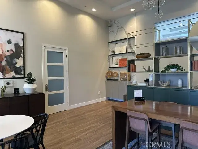 1122 N Beachwood, Burbank, CA 91506 - #2