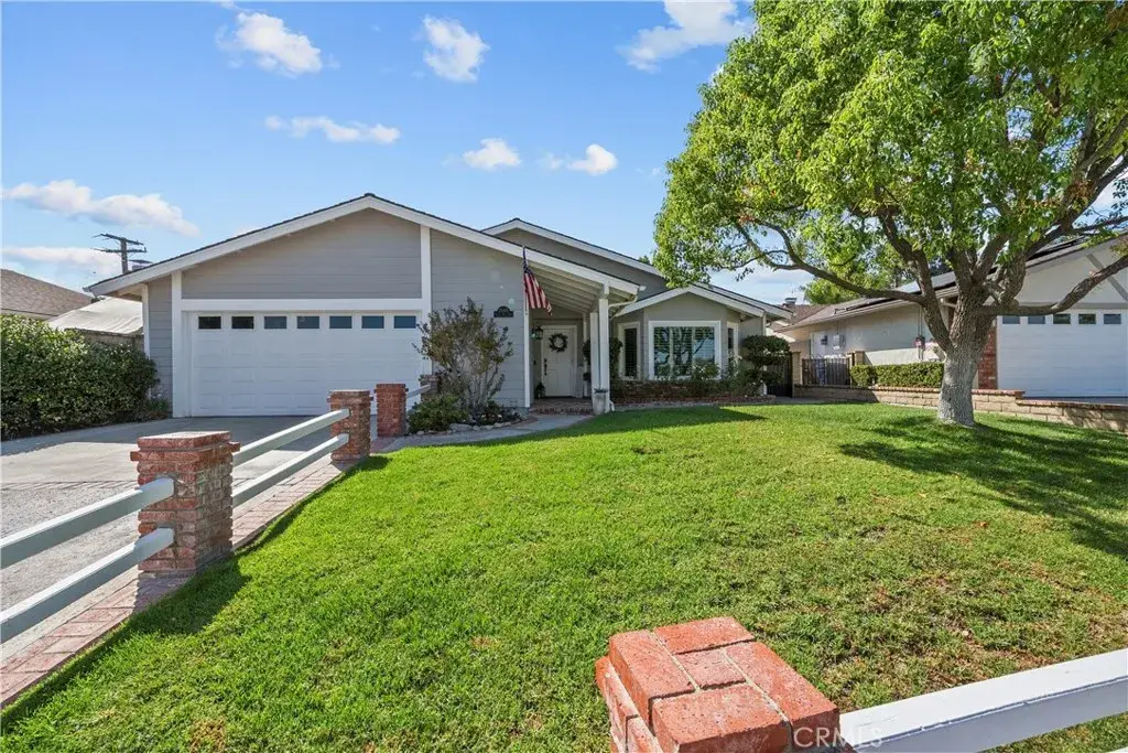25065 Green Mill, Newhall, CA 91321 - #1