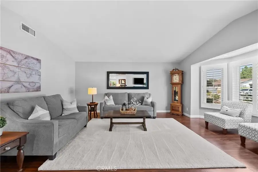 25065 Green Mill, Newhall, CA 91321 - #2