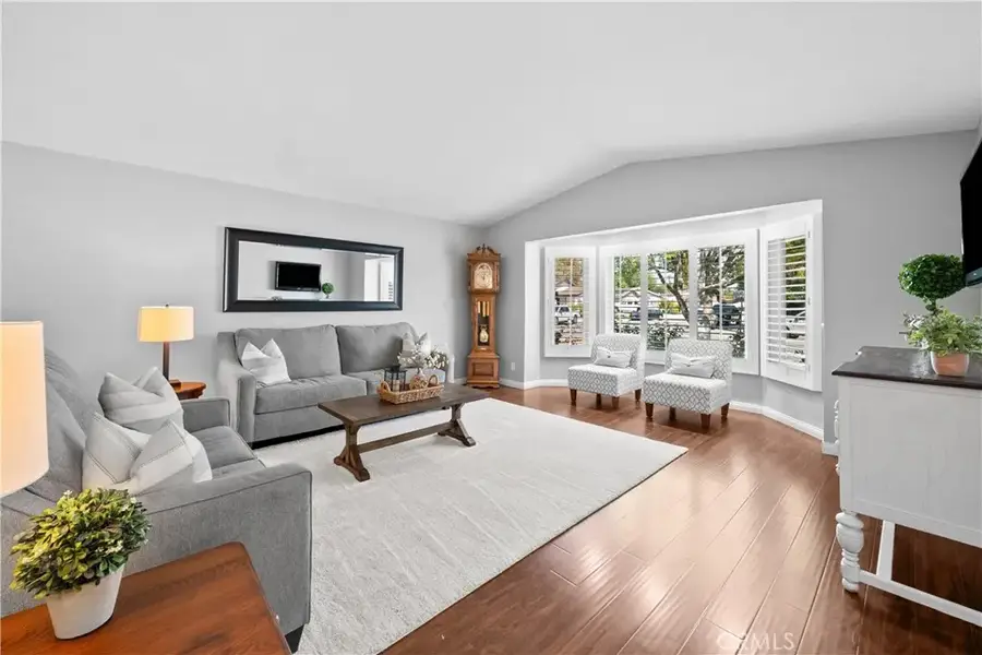 25065 Green Mill, Newhall, CA 91321 - #3