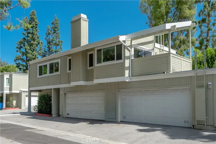 22139 Burbank Boulevard #7, Woodland Hills, CA 91367 - #3