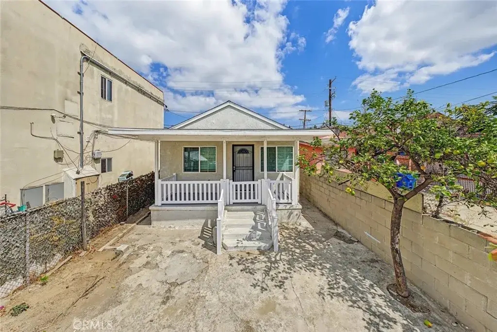 3207 E Cesar E Chavez Avenue, Los Angeles, CA 90063 - #1