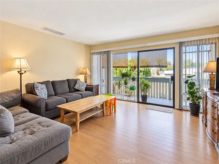 8601 International Avenue #135, Canoga Park, CA 91304 - #3