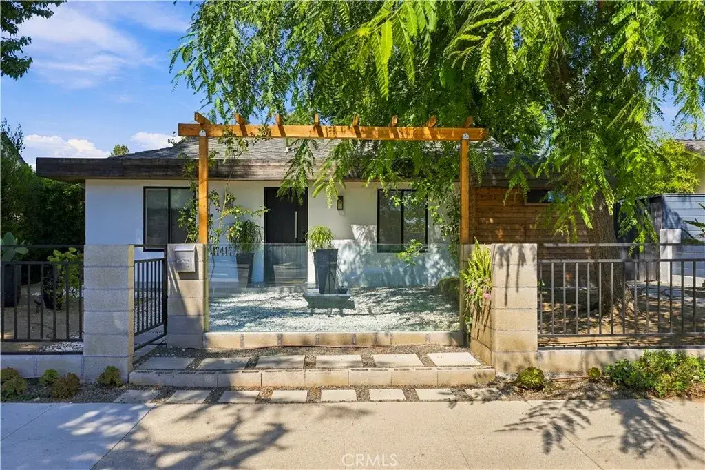 17417 Sherman Way, Lake Balboa, CA 91406 - #1