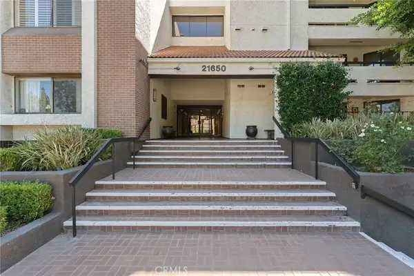 21650 Burbank #203, Woodland Hills, CA 91367