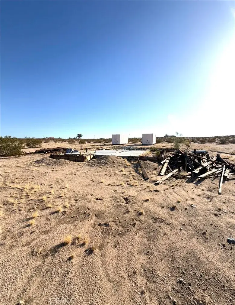 2425 Los Olivos, Twentynine Palms Yucca Valley, CA 92277 - #1