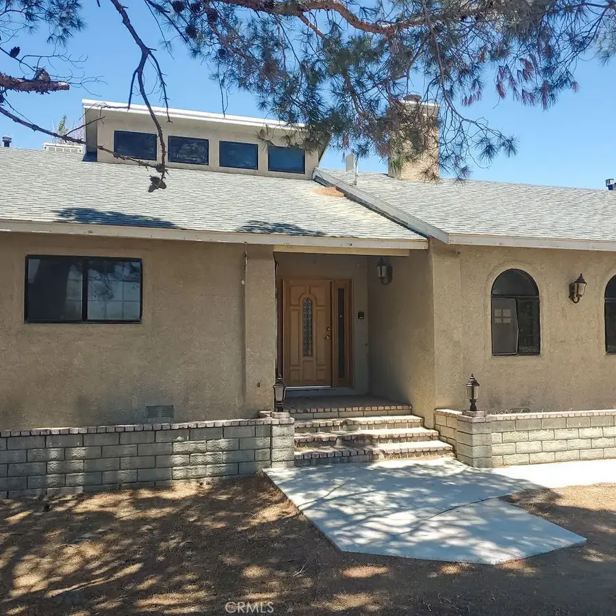 7523 Cypress Avenue, Rosamond, CA 93560 - #2