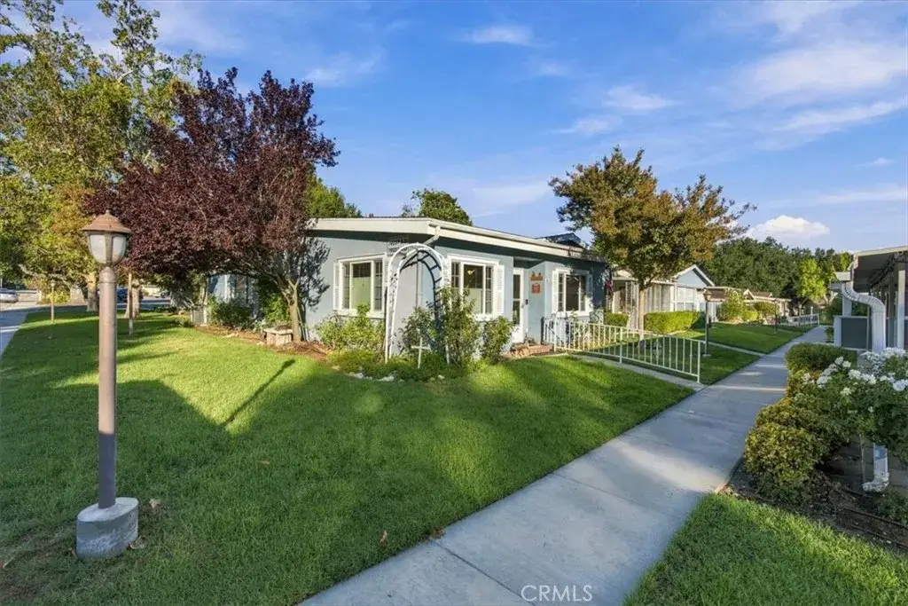 19237 Avenue Of The Oaks #D, Newhall, CA 91321 - #1