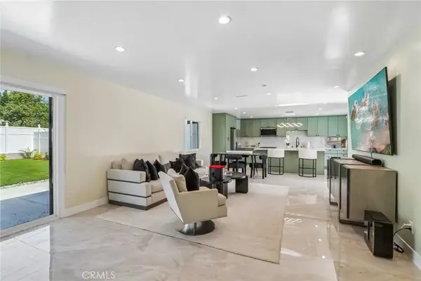 22241 Wyandotte Street, Canoga Park, CA 91303