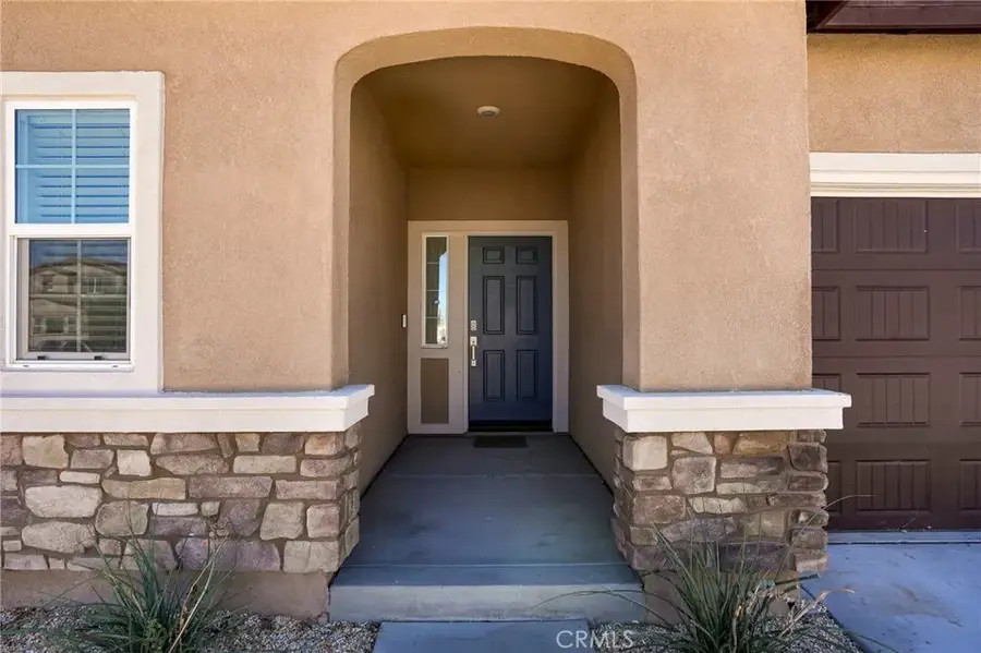 4416 W Avenue J2 Avenue, Lancaster, CA 93536 - #2