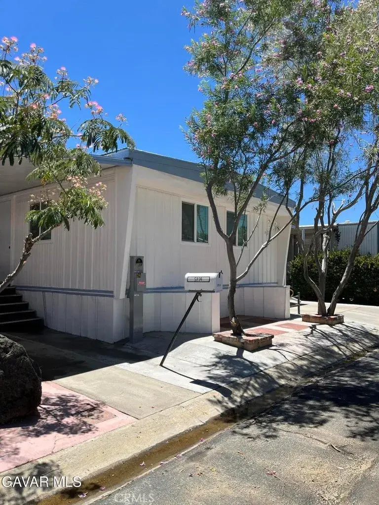 2550 East Avenue I #34, Lancaster, CA 93535 - #2
