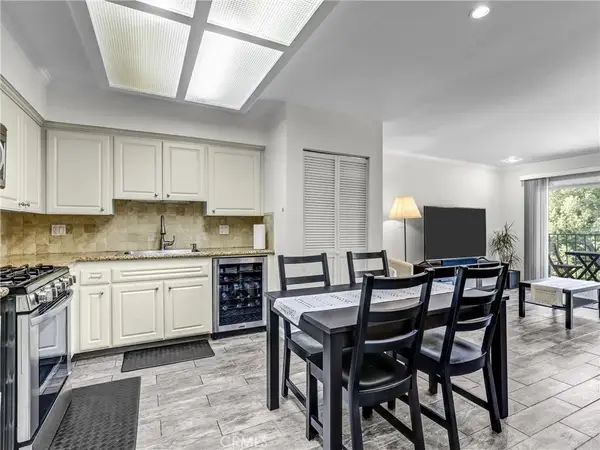 500 Jackson Place #302, Glendale, CA 91206