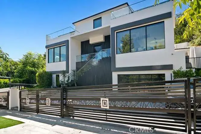 19546 Rosita Street, Tarzana, CA 91356 - #2