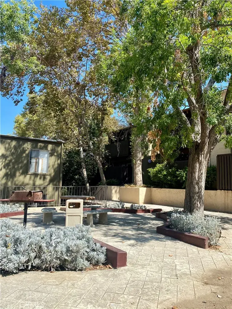 18350 Hatteras #224, Tarzana, CA 91356 - #2