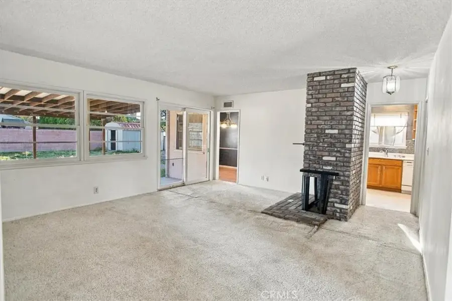20412 Lorne, Winnetka, CA 91306 - #3