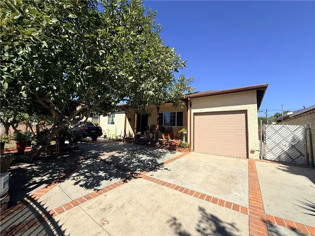 10416 Cayuga, Pacoima, CA 91331 - #1