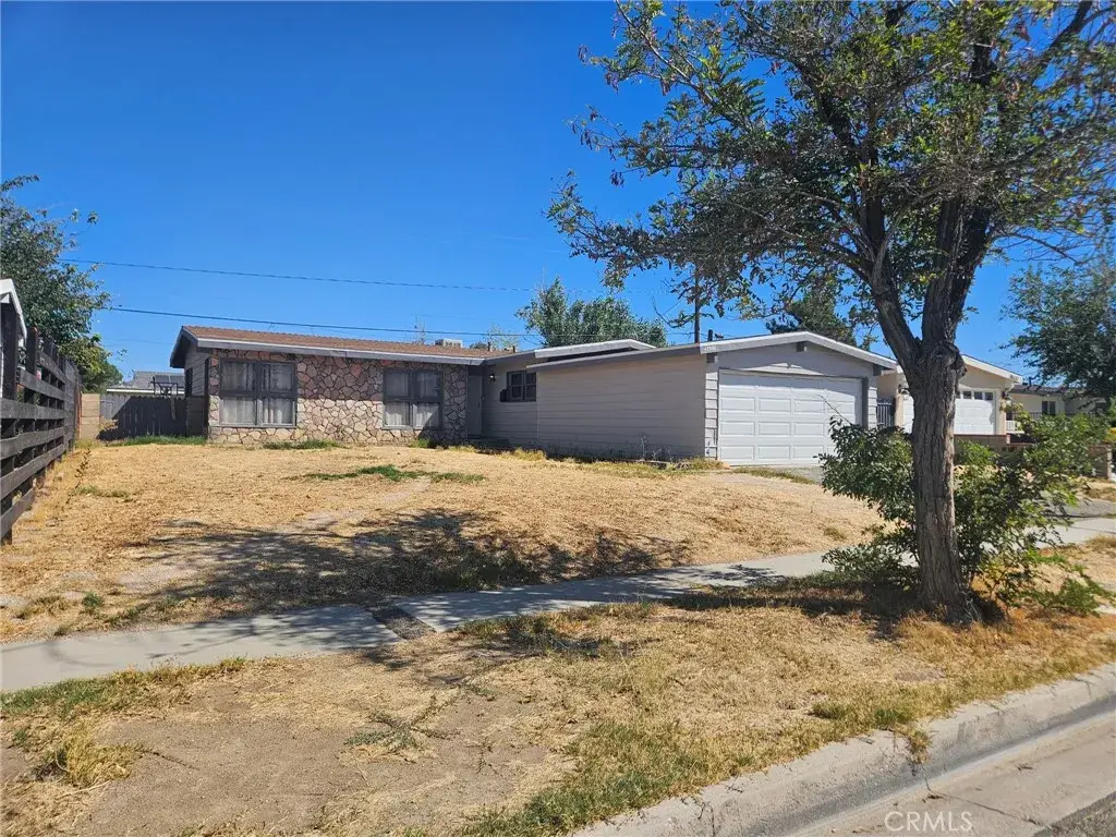 45538 Fig Ave, Lancaster, CA 93534 - #1