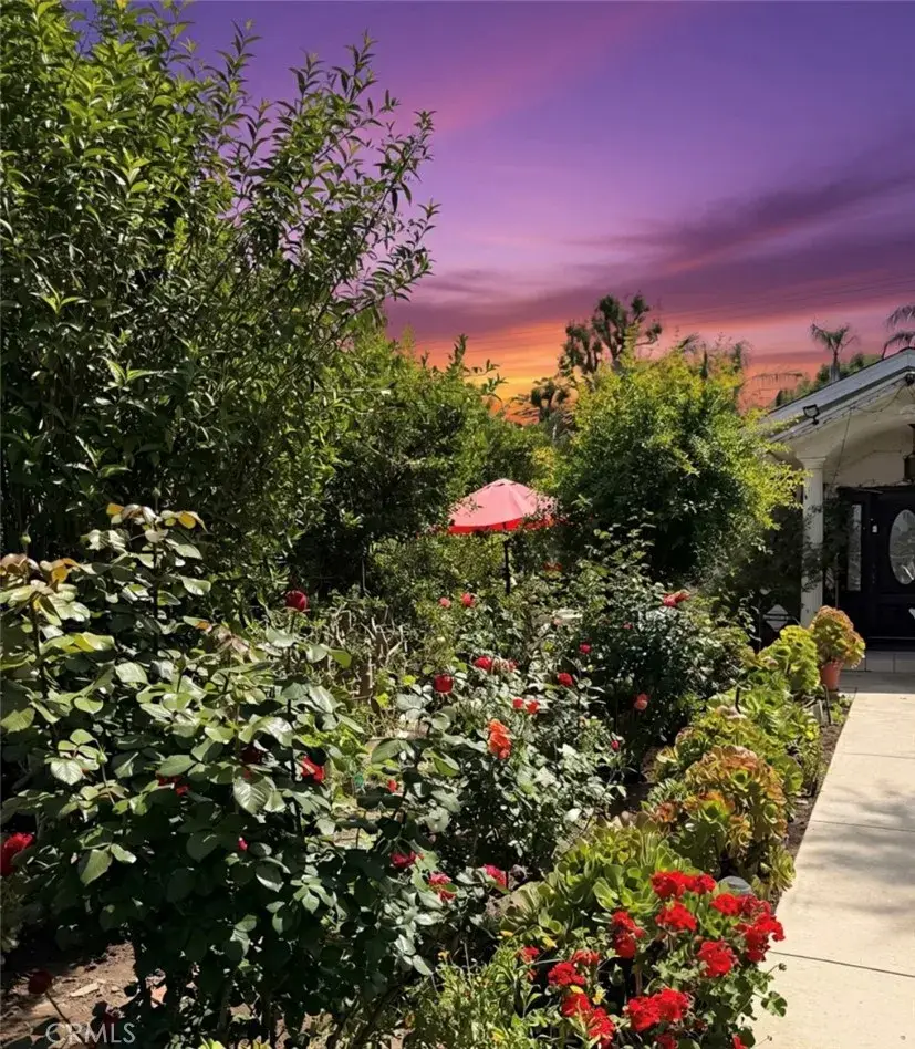 22136 Del Valle, Woodland Hills, CA 91364 - #1