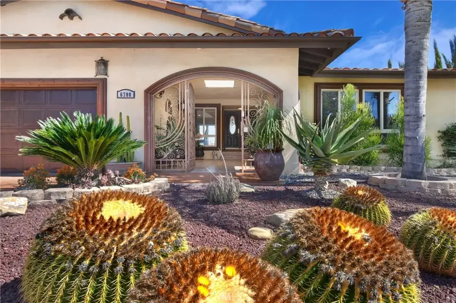 6700 Vickiview Drive, West Hills, CA 91307 - #2