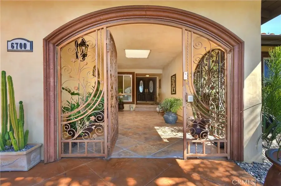 6700 Vickiview Drive, West Hills, CA 91307 - #3