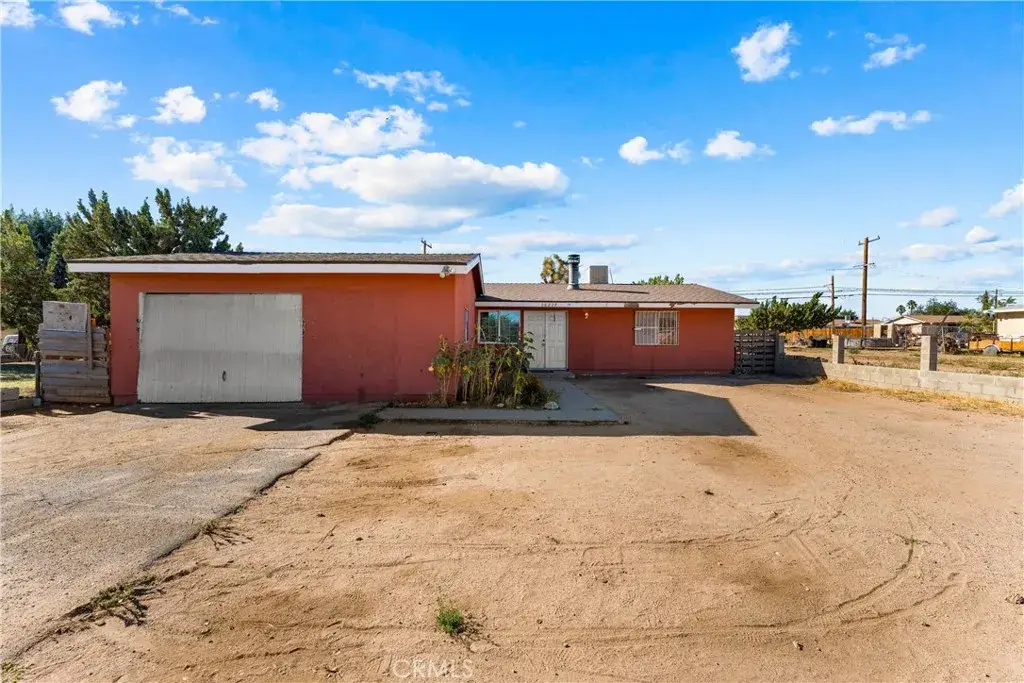 16227 Juniper, Hesperia, CA 92345 - #1
