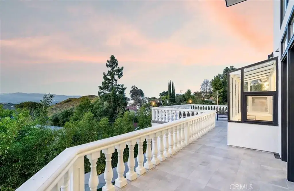 23555 Summit Dr, Calabasas, CA 91302 - #1