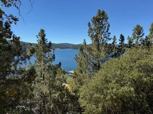 0 Yosemite Dr., Lake Arrowhead, CA 92352