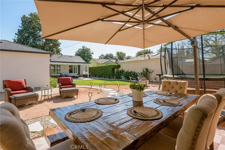 17527 Lemay Place, Lake Balboa, CA 91406 - #2